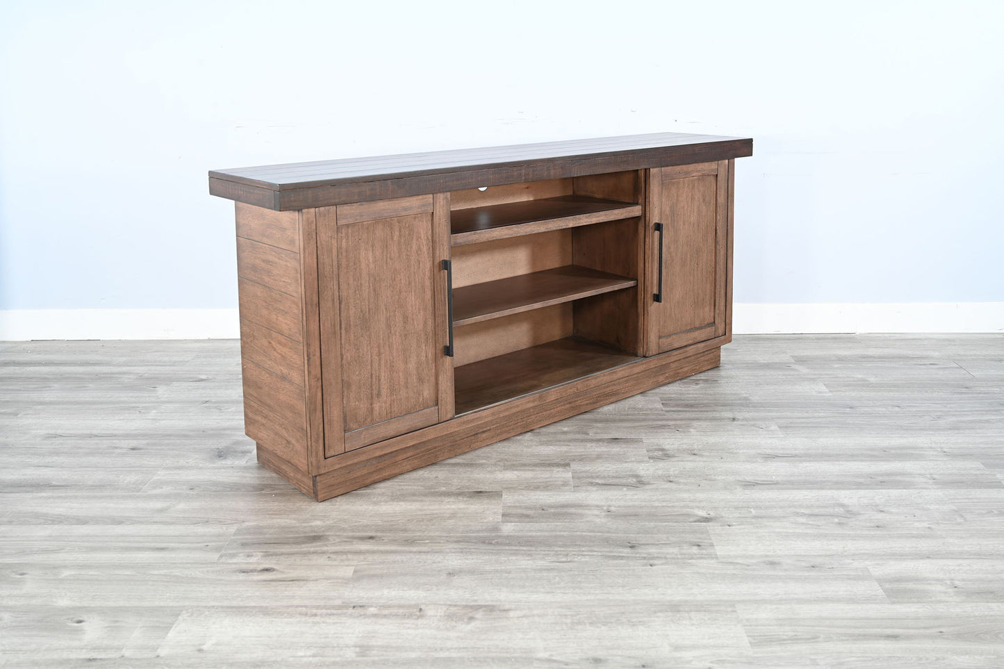 Media Console - Tobacco Leaf / Buckskin